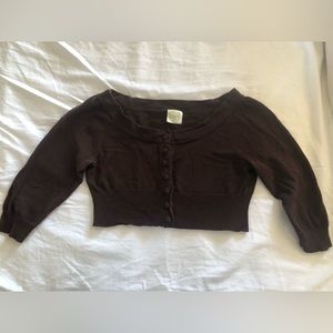 Cropped dark brown buttoned sweater size L with 3/4 length sleeves
